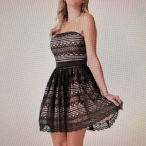 NWT Bebe Medium Fit & Flare Strapless Black Lace Bustier Dress​​​ - Picture 5 of 13